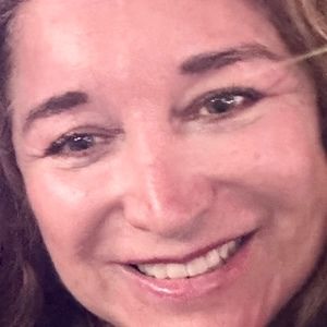 Meet your Posher, Dory jones (usa)